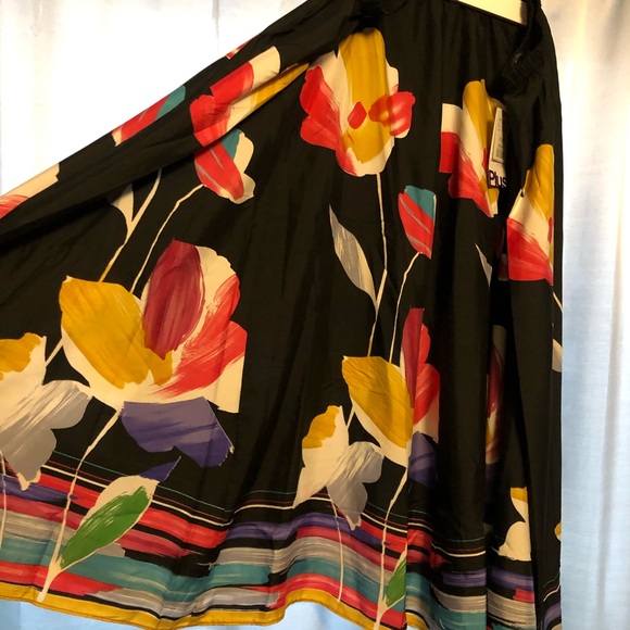 NWT Black Floral Skirt - Picture 1 of 2